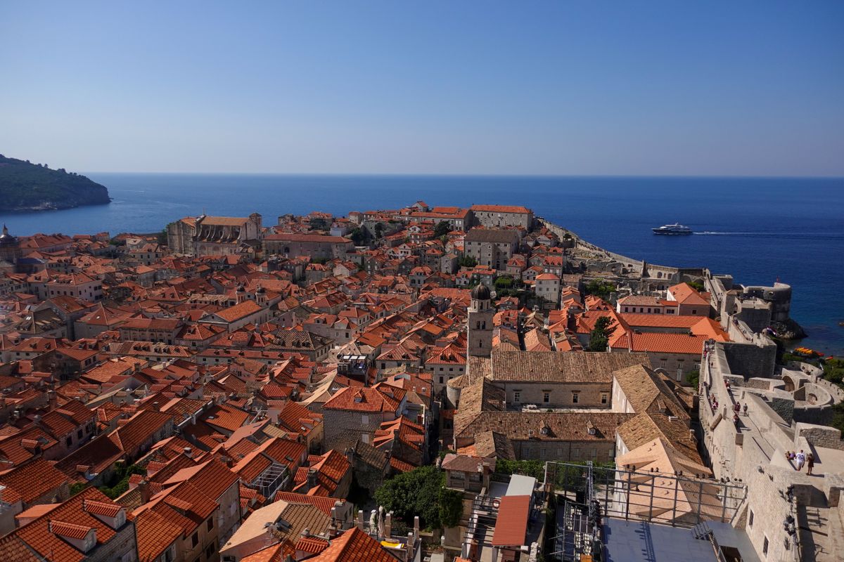 Pogled na Dubrovnik i more